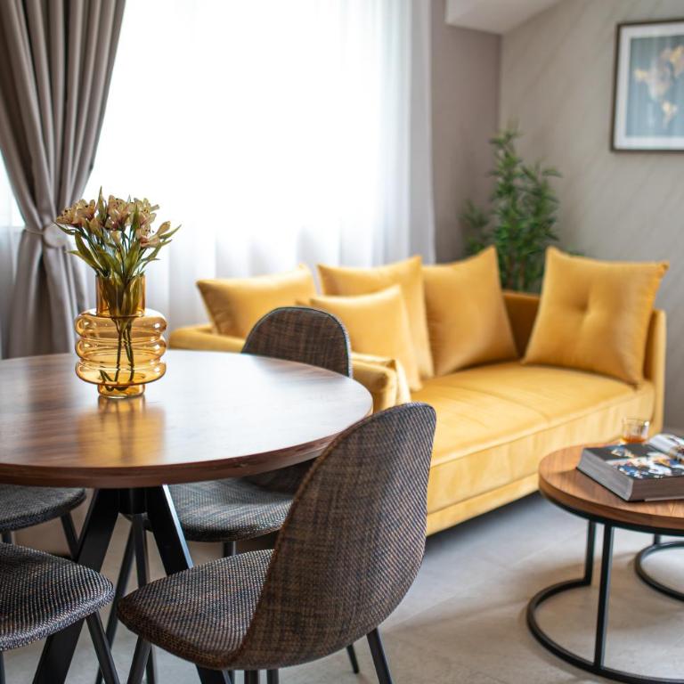 Enyana Luxury Suites - Studio Apartment - 3