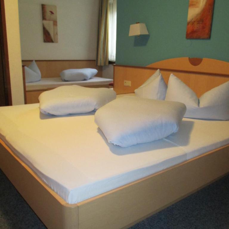 Hotel Untermetzger - Dreibettzimmer - 1