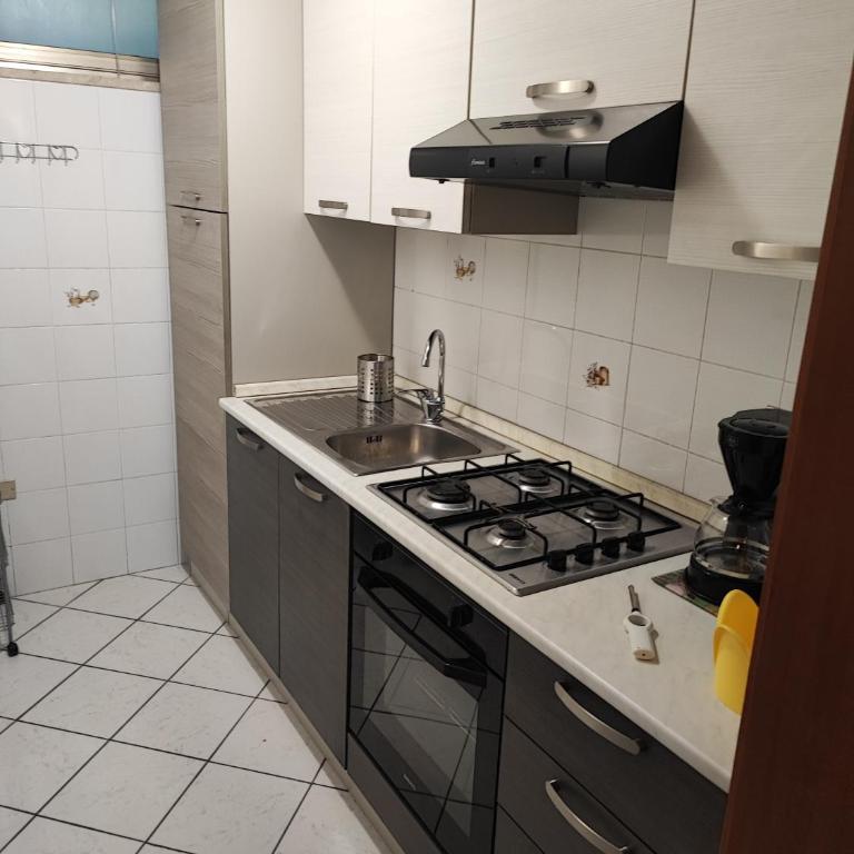 Appartamenti Helios - Appartamento con Vista Lago - 12