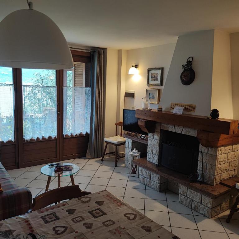 Appartamenti Helios - Appartamento con Vista Lago - 16