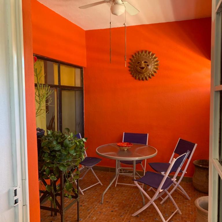 Casa Madero #1, Central Studio Apartment 1 Block From Malecon - Apartamento de 1 dormitorio - 25