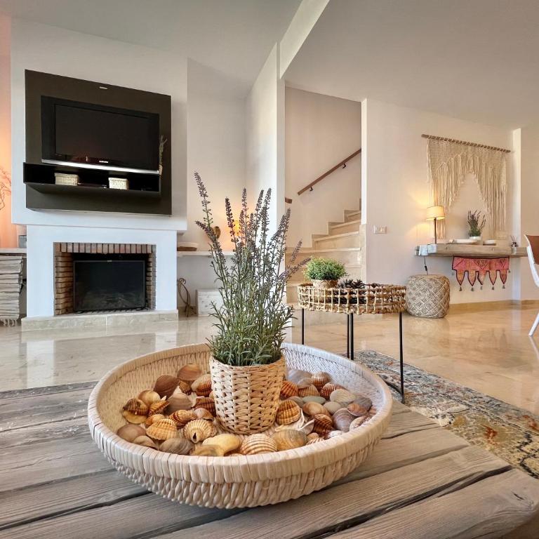 Chic Town House with mountain views - La Cala Golf - Vacation Home - 1