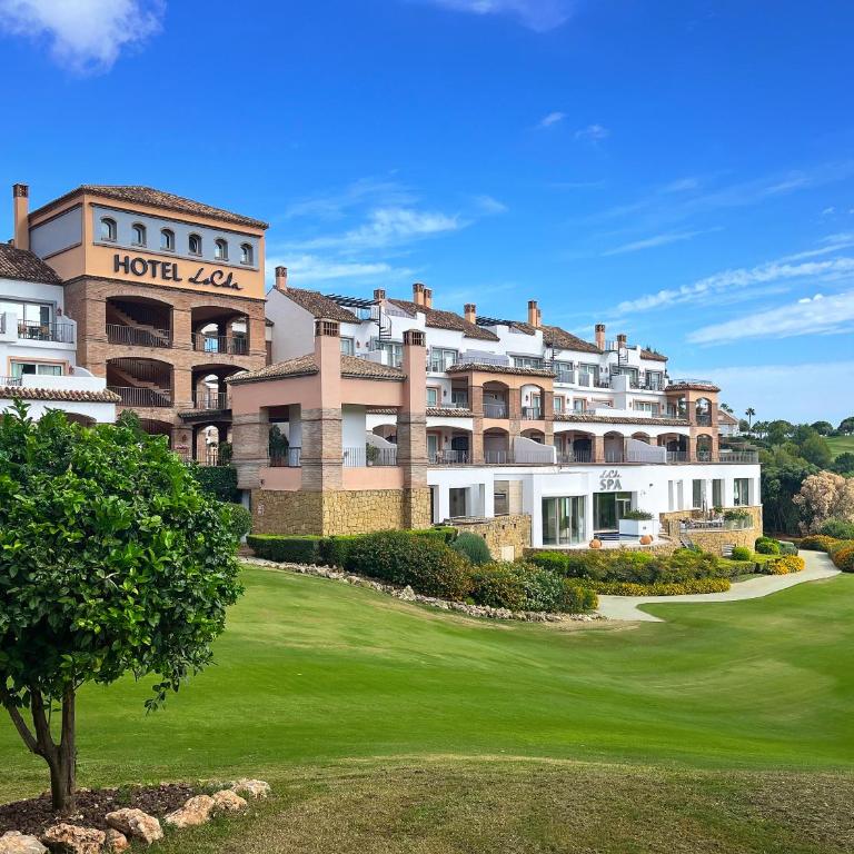 Chic Town House with mountain views - La Cala Golf - Vacation Home - 19
