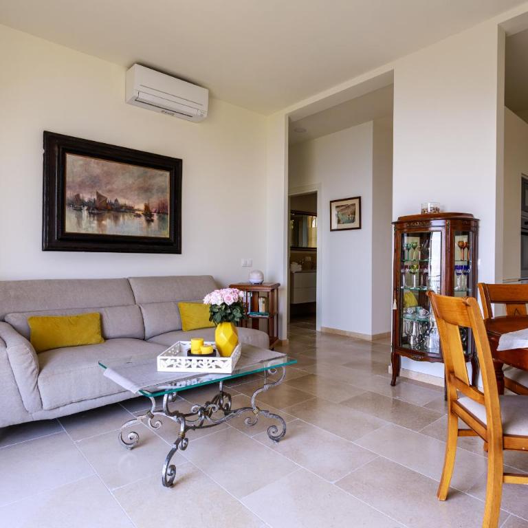 Sea View Apartment with Private Secure Parking - 2 - Appartement 1 Chambre - 6