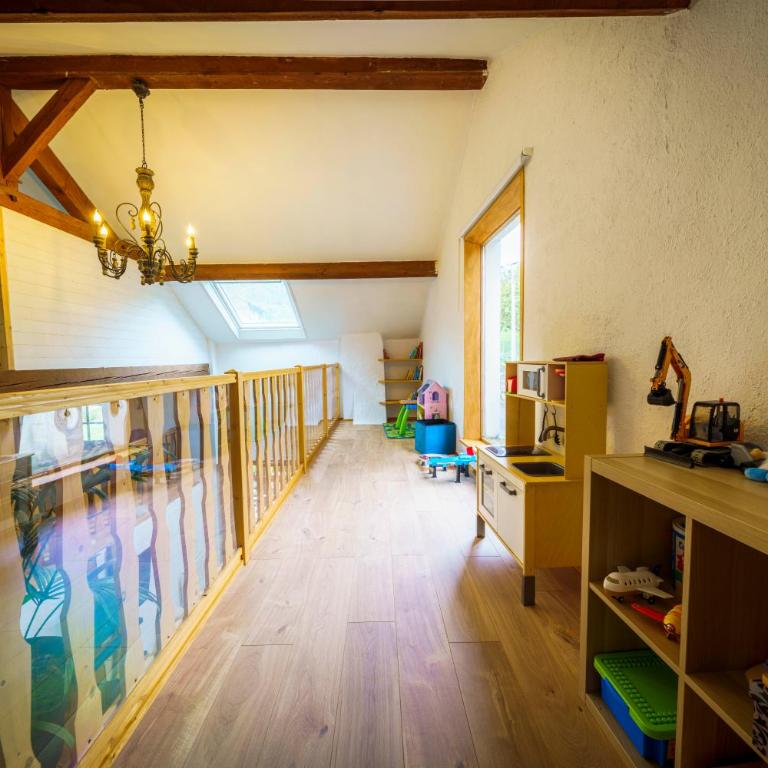 Gîte avec piscine chauffée & aires de jeux pour enfants - Maison 3 Chambres - 9