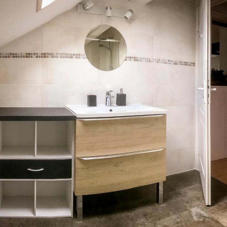 Gîte avec piscine chauffée & aires de jeux pour enfants - Maison 3 Chambres - 21