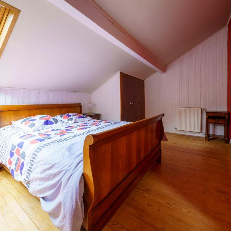 Gîte avec piscine chauffée & aires de jeux pour enfants - Maison 3 Chambres - 14