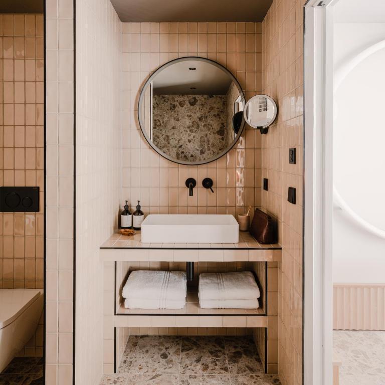 The Comodo Bad Gastein, a Member of Design Hotels - Deluxe Zimmer - 1
