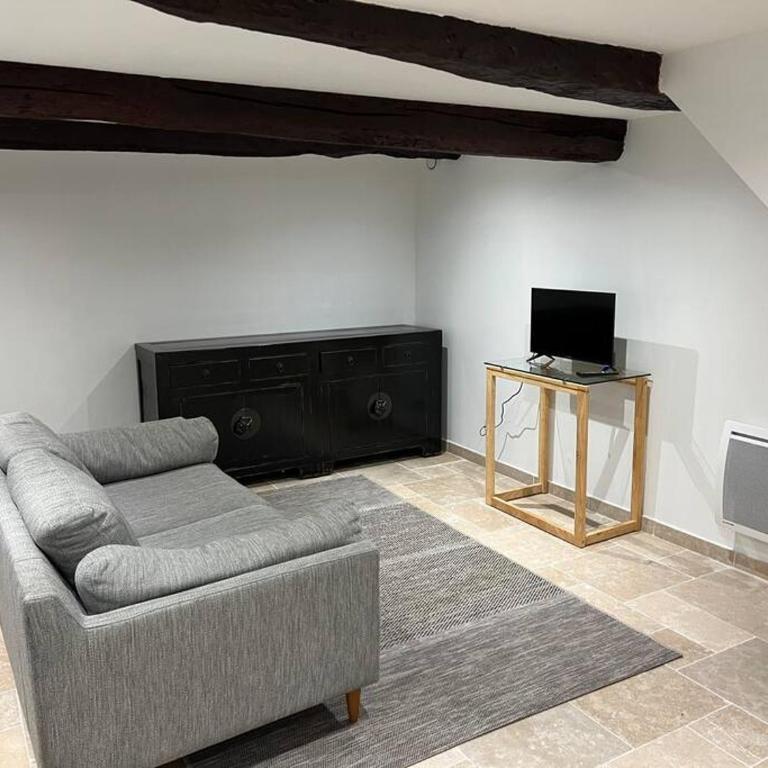 Valbonne Village - Rue Giraud - Two-Bedroom Apartment - 4
