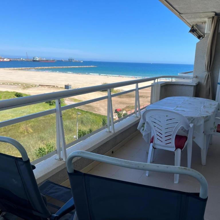 A pie de playa y PortAventuraWorld - Apartamento con vistas al mar - 1