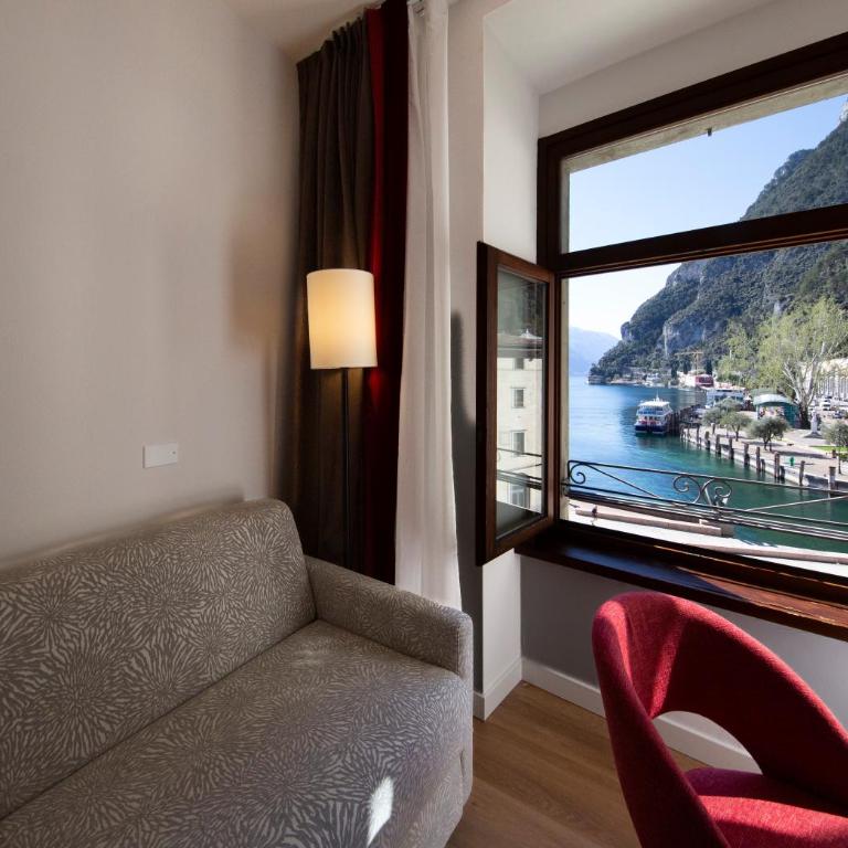 Hotel Centrale - Camera Matrimoniale con Vista Lago - 2