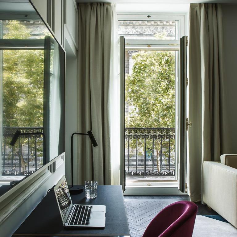 Fauchon l'Hôtel Paris - Suite Madeleine - 12