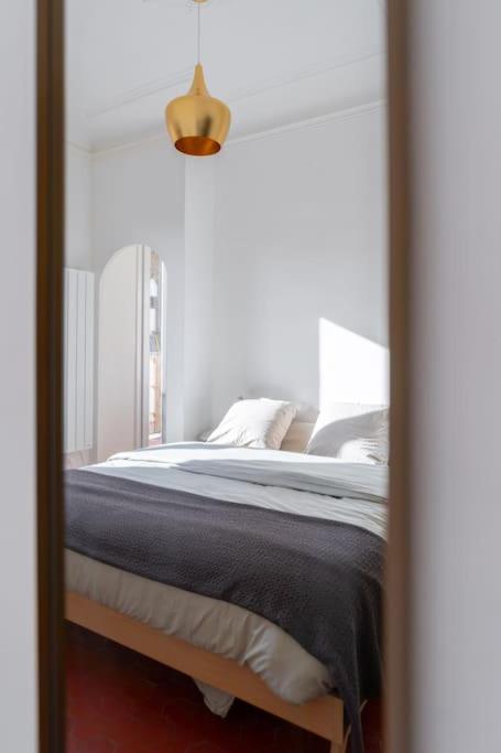 Superbe appart, central, petit balcon & vue Place - Appartement 1 Chambre - 29