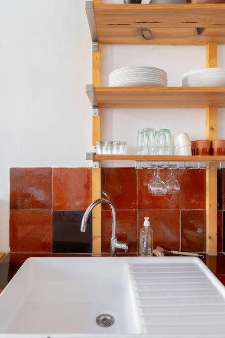 Superbe appart, central, petit balcon & vue Place - Appartement 1 Chambre - 33