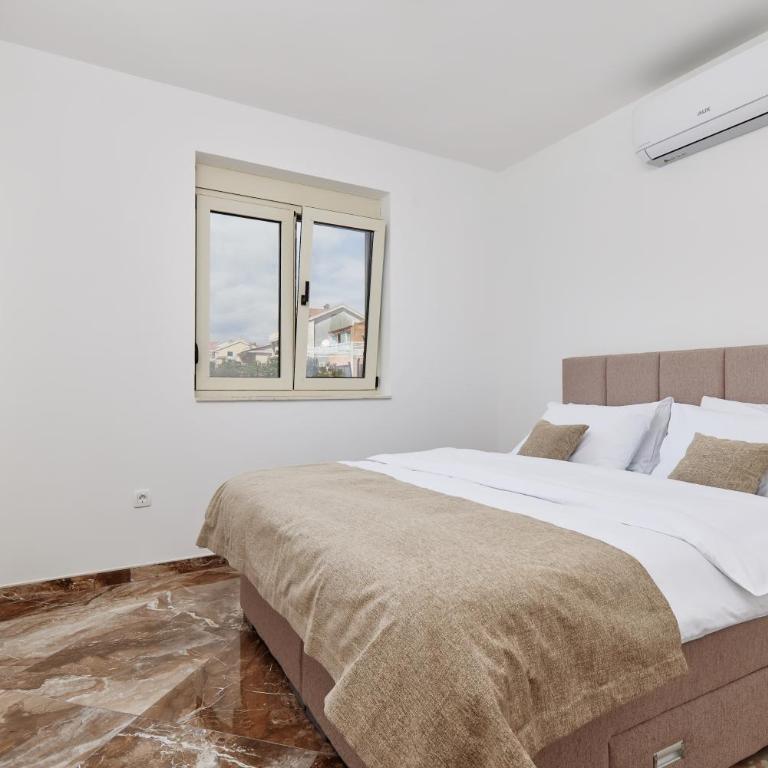 Stanisic Family Apartments - Apartment with Mountain View - 6
