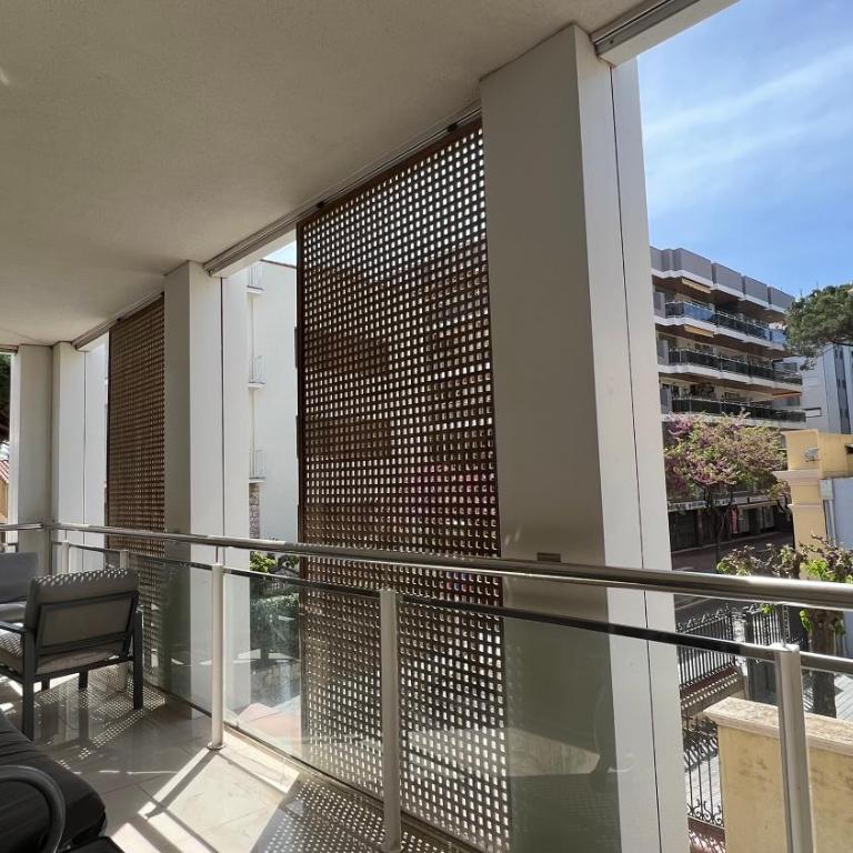 SOLIMAR 10 SALOU Solo FAMILIAS con Parking y piscina - Two-Bedroom Apartment - 42