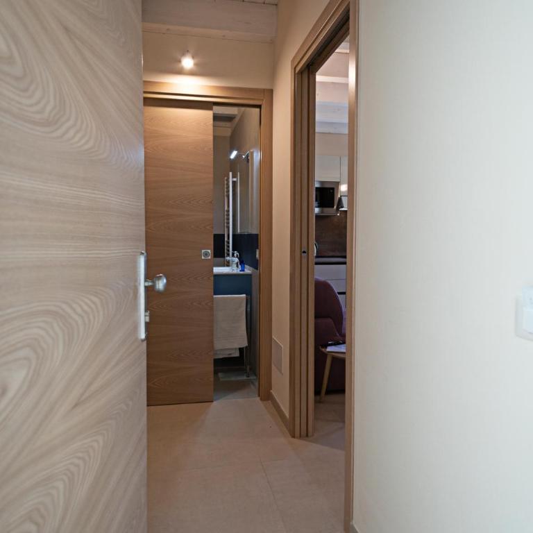 RESIDENZA G&J - Regarda Travel - Appartamento Superior - 13