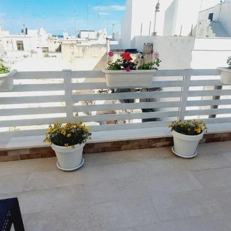 Dimora AltoMare Holiday Suites - Locazione Turistica - Camera Matrimoniale con Terrazza - 10