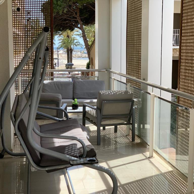 SOLIMAR 10 SALOU Solo FAMILIAS con Parking y piscina - Two-Bedroom Apartment - 13