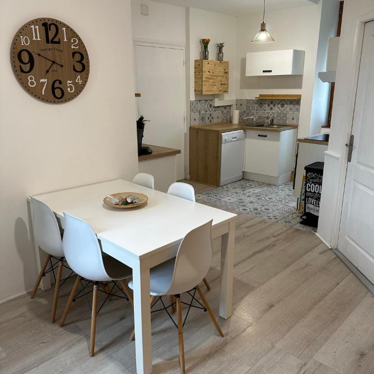 Appartement spacieux - proche centre et therme - Appartamento con 2 Camere da Letto - 11