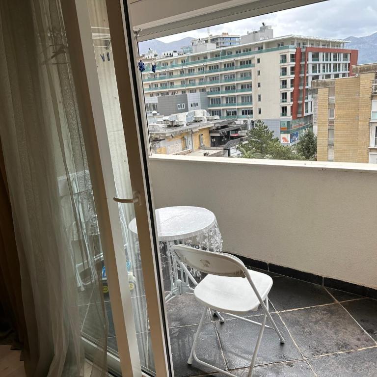 Lux Apartment Budva - Apartman sa 3 Spavaće Sobe - 2