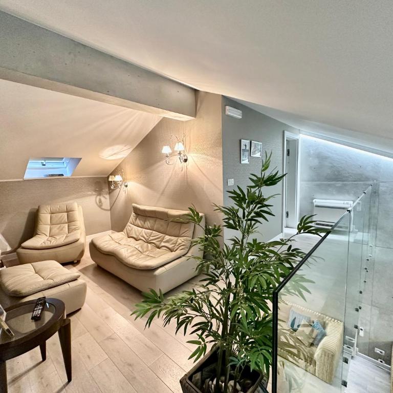 Lux Apartment Budva - Apartman sa 3 Spavaće Sobe - 9