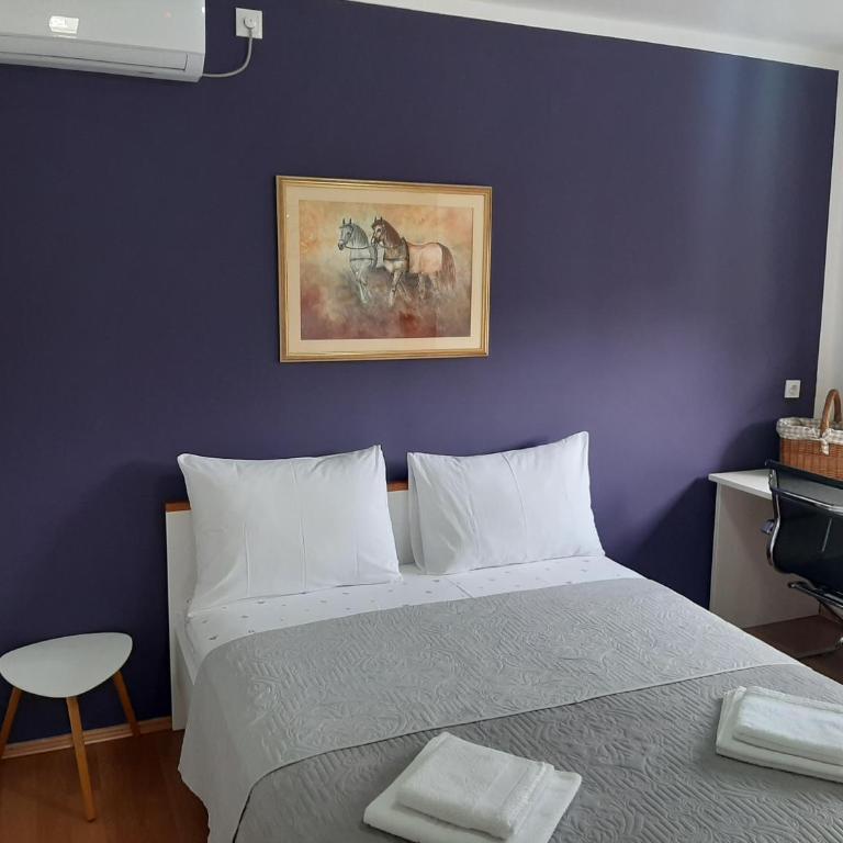 Guest House NO 13 - Apartment with Balcony - 17