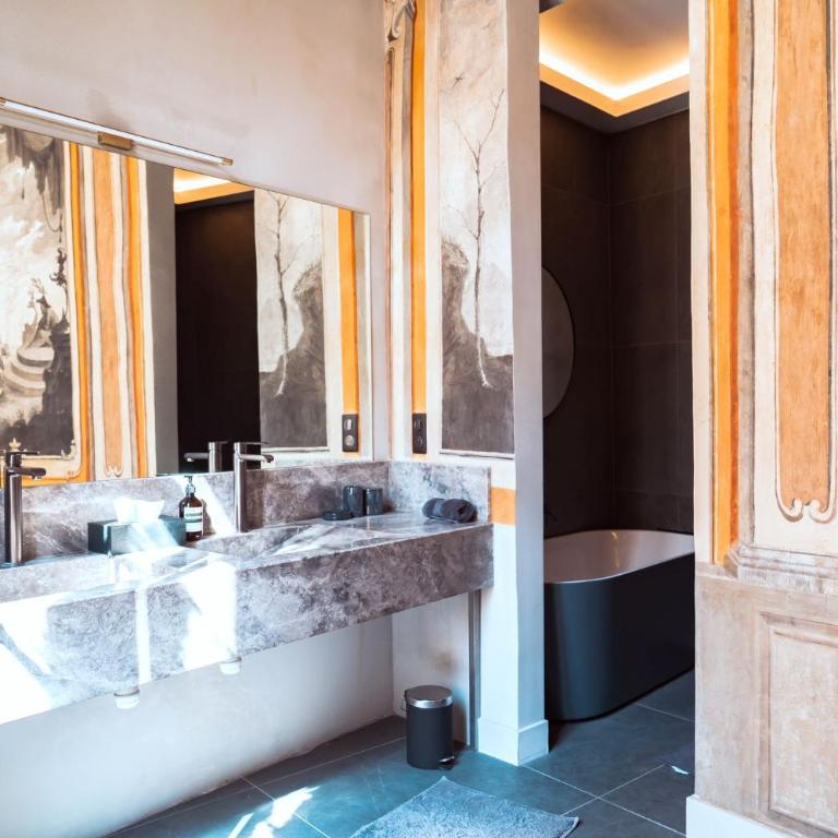 Hôtel particulier 123m² centre historique Avignon. - Two-Bedroom Apartment - 11