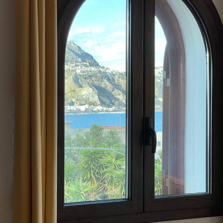 John Sea Suites - Suite Queen con Vista Piscina - 23