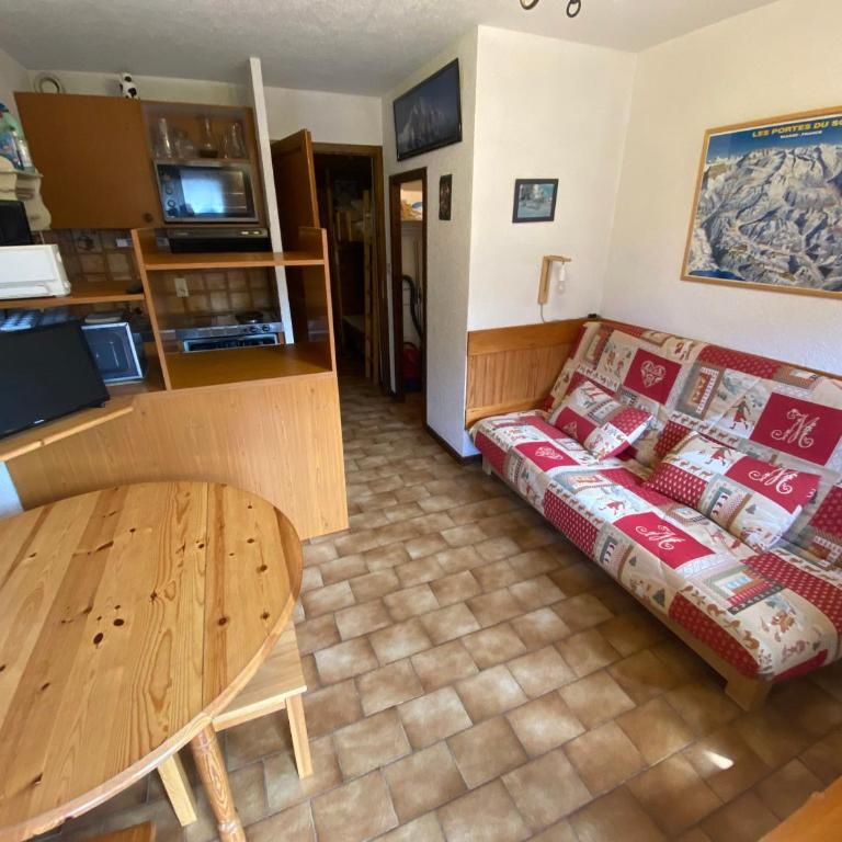 Chaleureux studio calme près du centre, animaux admis, parking - FR-1-693-54 - Studio - 2