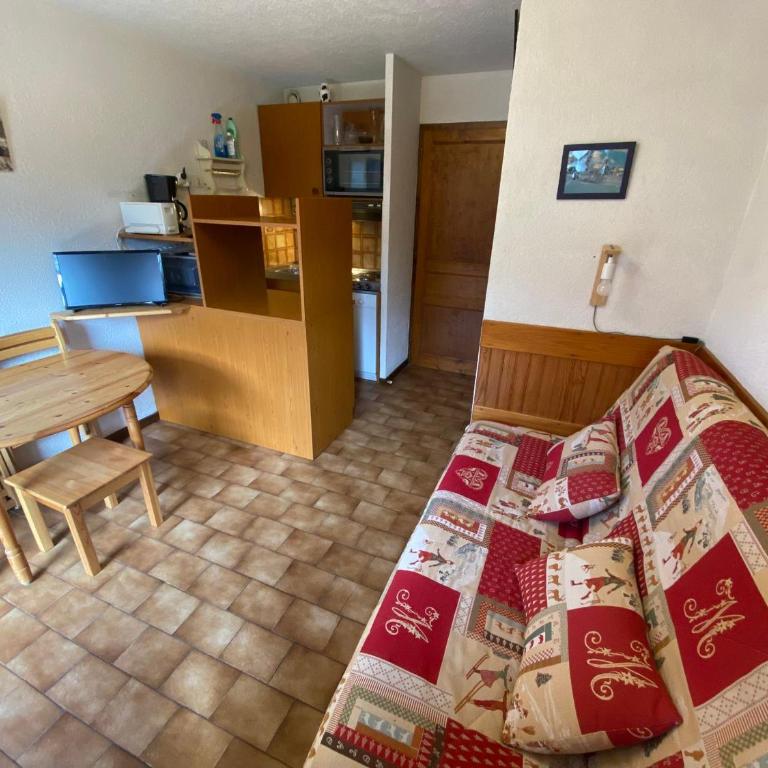 Chaleureux studio calme près du centre, animaux admis, parking - FR-1-693-54 - Studio - 3