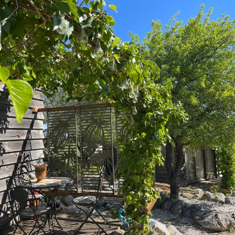 Gîte Les logis du Pech - Double Room with Garden View - 3