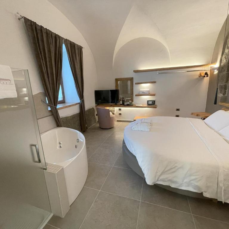 Villa Paladini - Suite Lit King-Size avec Baignoire Spa - 7