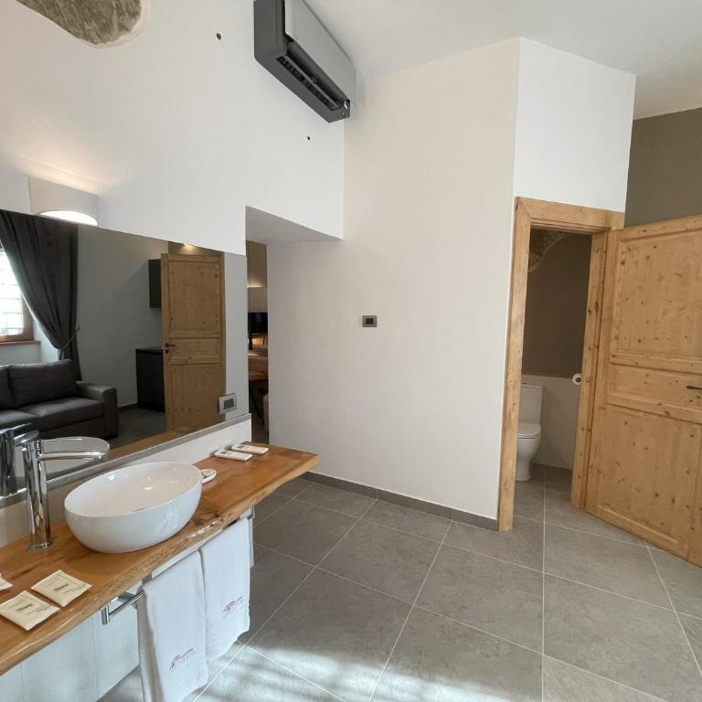 Villa Paladini - Suite Lit King-Size avec Baignoire Spa - 9