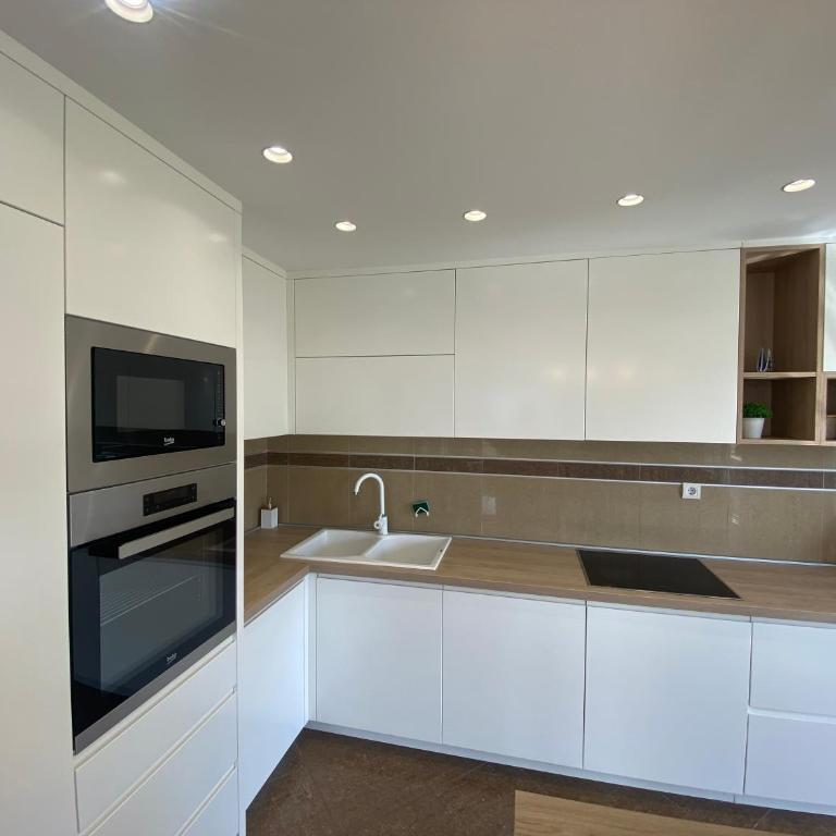 Lux Pržno View Penthouse - Three-Bedroom Apartment - 4