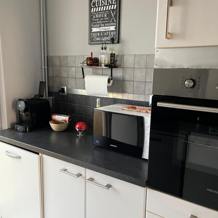Sun escape, appart rénové climatisé 3 pièces 4-6 pers, 350m de la plage - Appartement 2 Chambres - 36