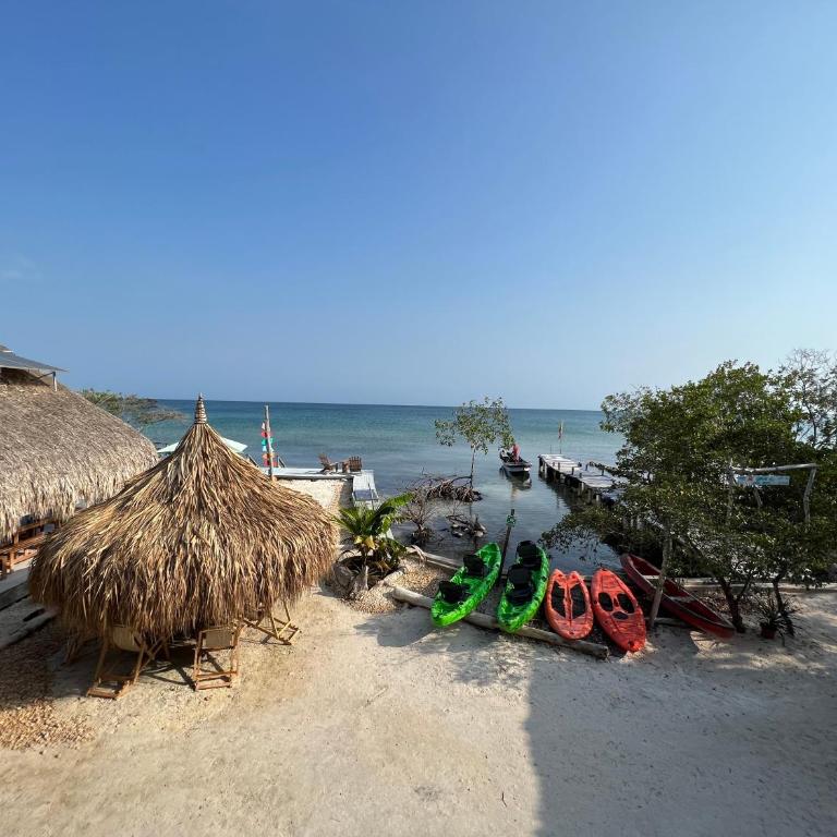 Santa Lova Eco-hostel Isla Tintipan - Habitación Doble - 16