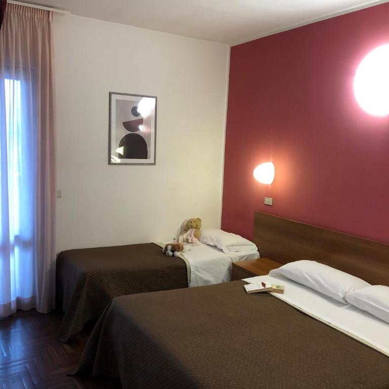 Hotel Kristall - Camera Tripla Standard - 5