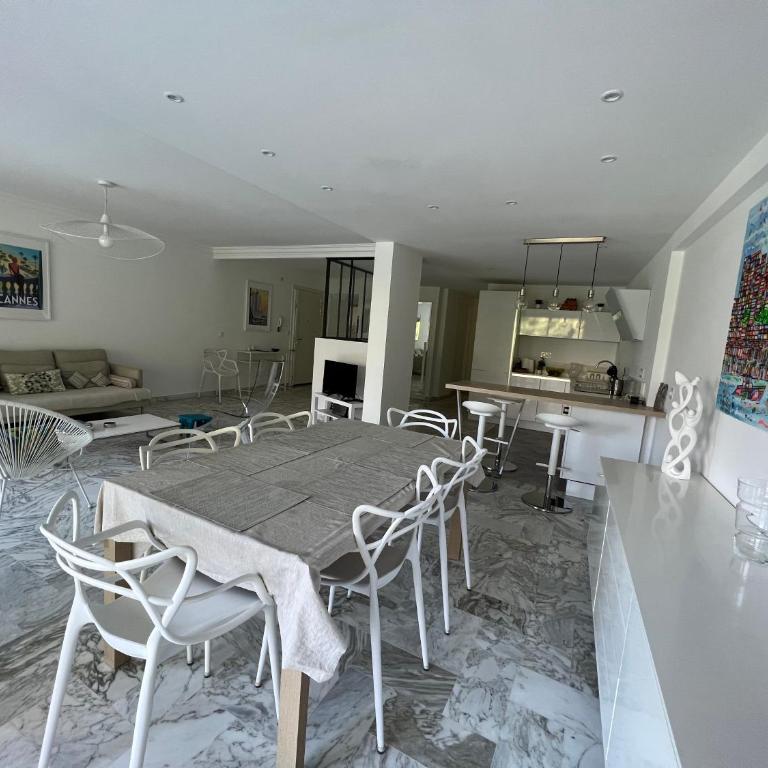CANNES Martinez- family apartment 100m2 - Appartement 3 Chambres - 11
