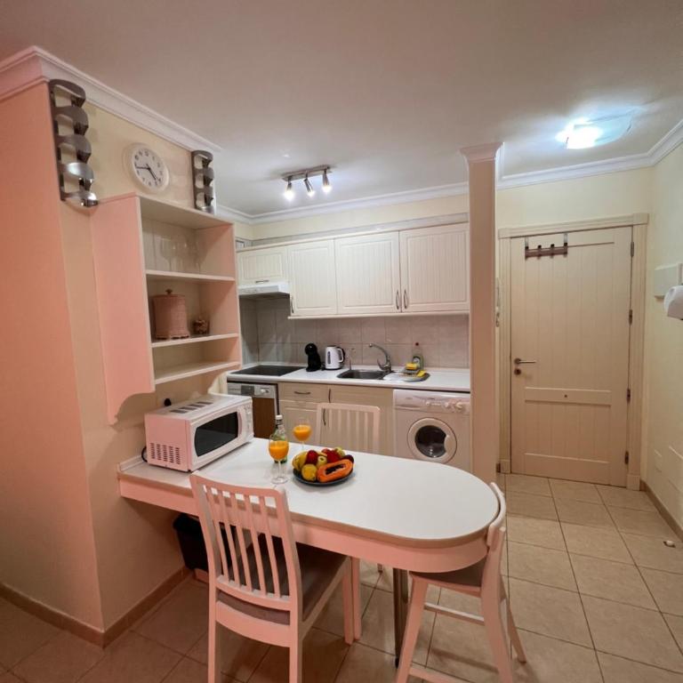 Olivia SunSet Uno - One-Bedroom Apartment - 13