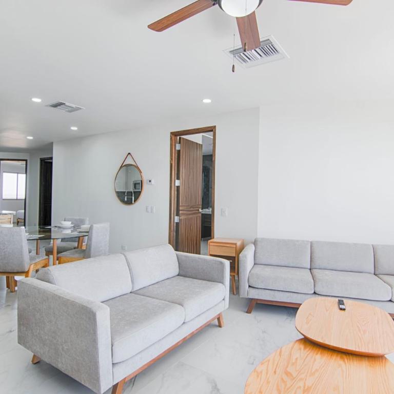 Casa Blanca Golf Villas - Apartment with Balcony - 14