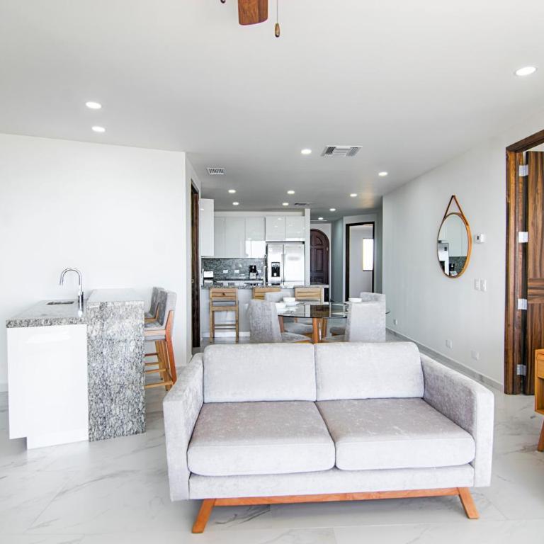 Casa Blanca Golf Villas - Apartment with Balcony - 6