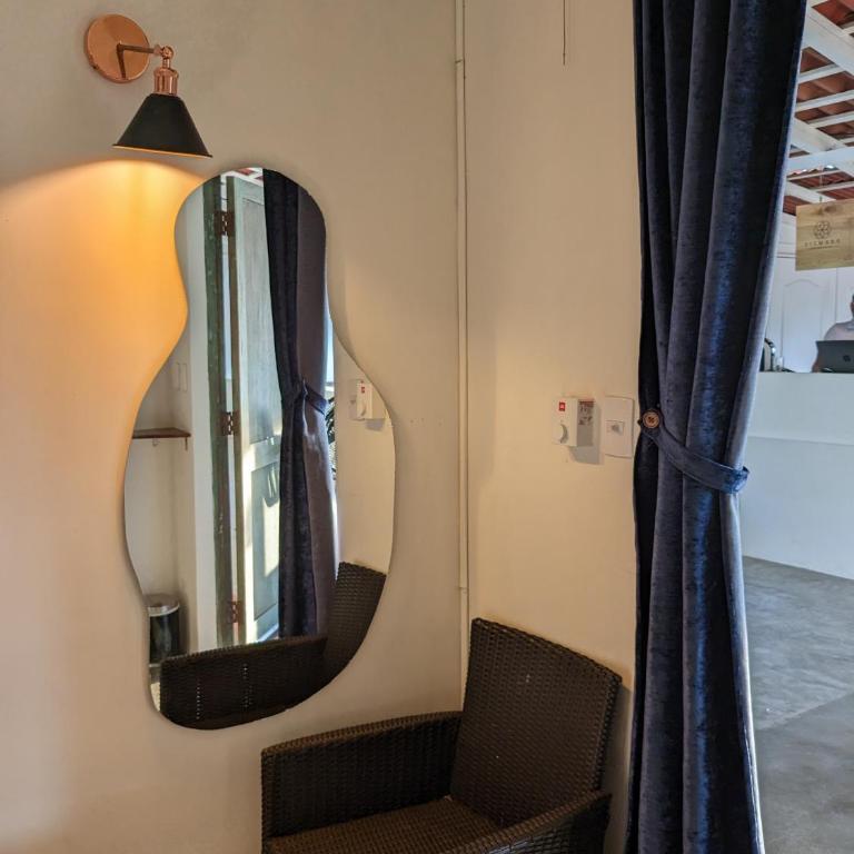 La Veranda Hotel & Restaurant - Deluxe Twin Room - 3