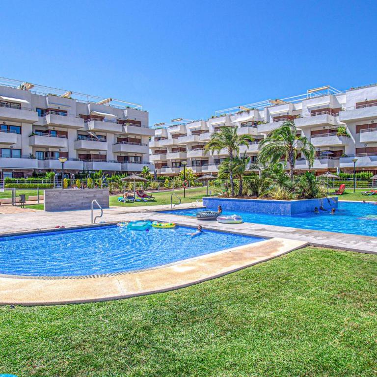 Beautiful Apartment In Orihuela Costa With Wifi - Apartamento de 2 dormitorios - 1