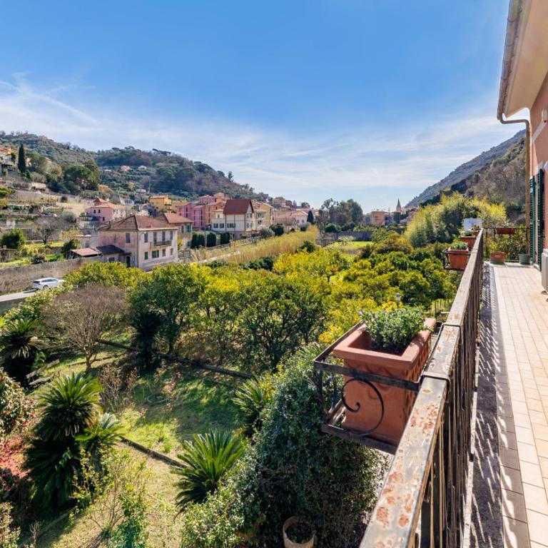 Villa Teresa a due passi da Finalborgo - Villa con 3 Camere da Letto - 2