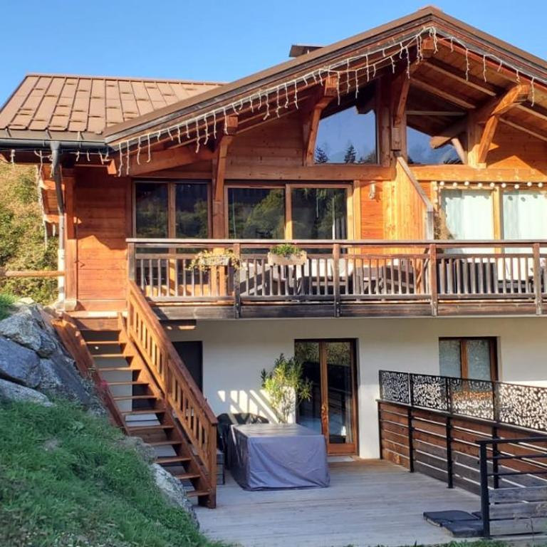 SUPERBE DEMI CHALET LUXUEUX 120M² 8 Personnes à SALLANCHES. - Chalet Supérieur - 14