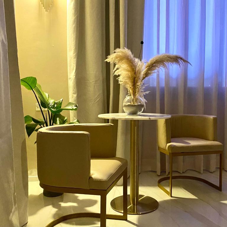 INTOMILAN Galleria Duomo I Boutique & Design Aparthotel - Deluxe Junior Suite - 5