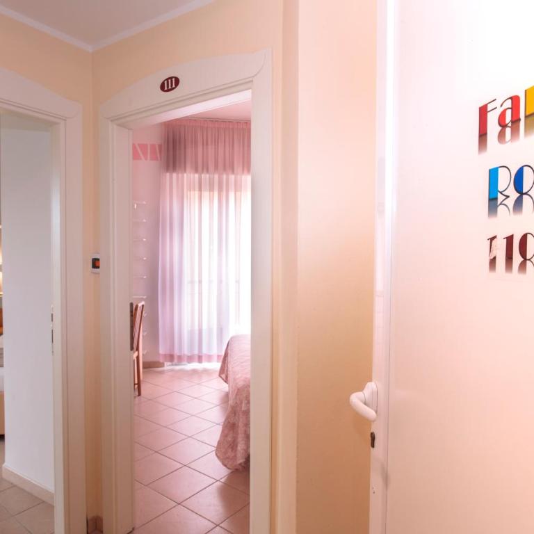 Hotel Holland - Camera Familiare - 6