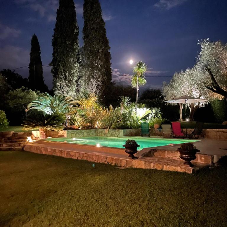 Villa Ty Laouen- villa confort avec piscine et jacuzzi- Parc -Opio-Valbonne - Villa - 1