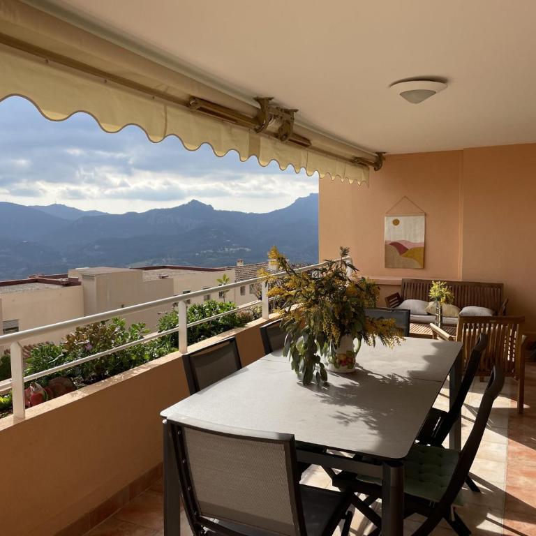 Appartement avec vue mer panoramique - Apartamento de 2 dormitorios con terraza y vistas al mar - 3